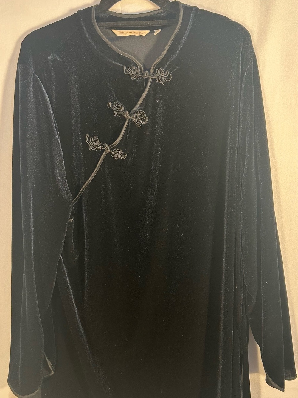 Soft Surroundings Black Velvet Mandarin Top with Frog Closures